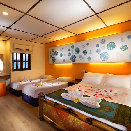 Paya Beach Spa & Dive Resort Kampung Genting Luaran gambar